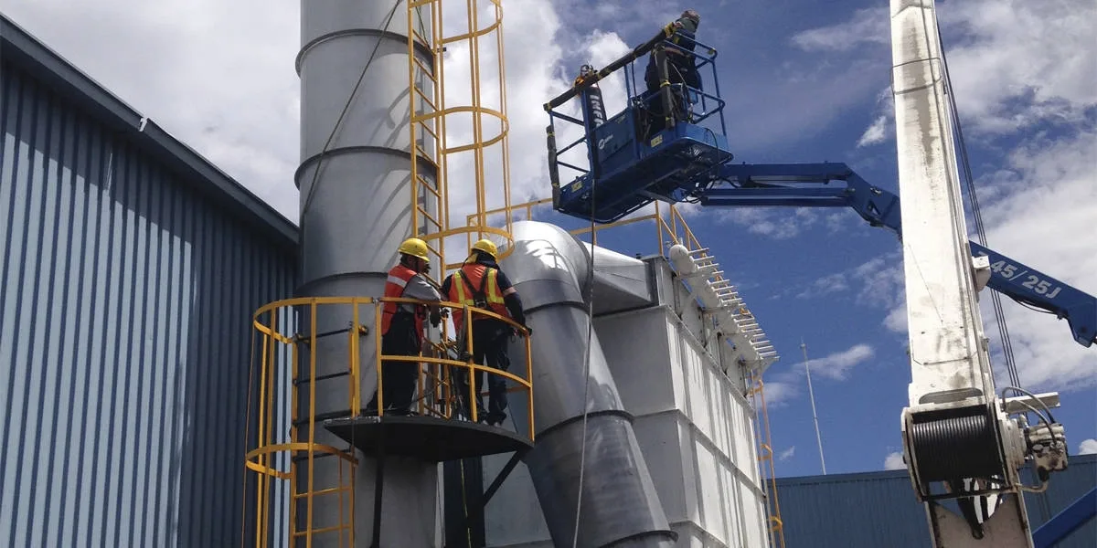 Plataforma de servicio y puertos de muestreo homologados para colector de polvo para sector Aeroespacial