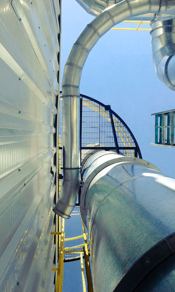 Ducto de extracción en colector de polvo industrial MCAT