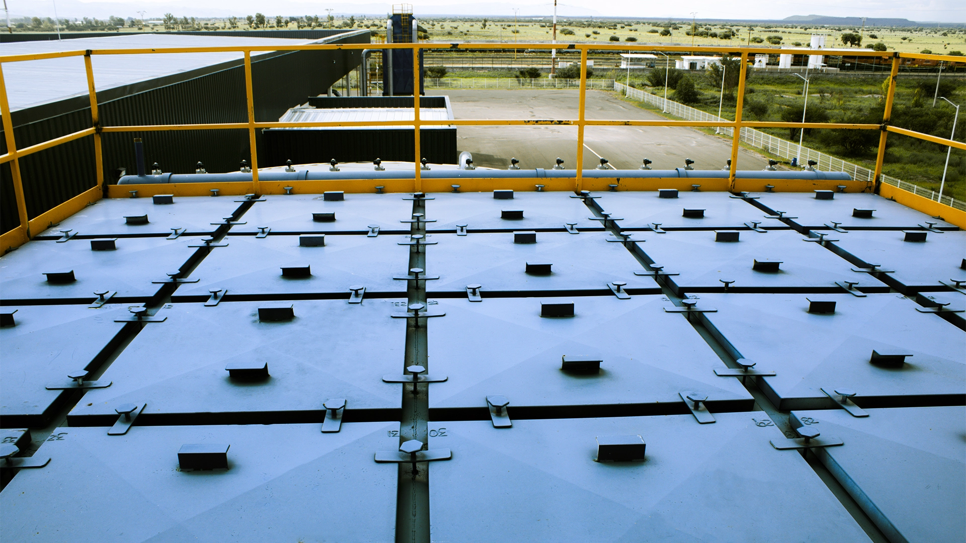 colector de polvo industrial con filtros de cartucho y filtros de mangas para diferentes cargas de polvo